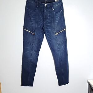 NWT white house black market, the skinny ankle jeans size 8
